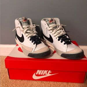 Nike Blazer Mid '77 SE